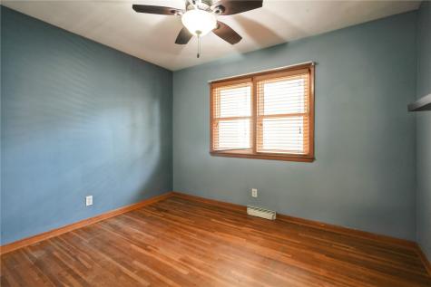 410 Lehnen Street Norway IA 52318