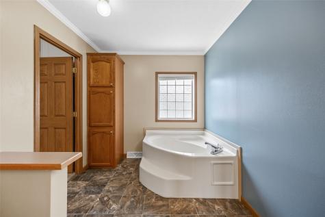 504 S Linn Street Anamosa IA 52205