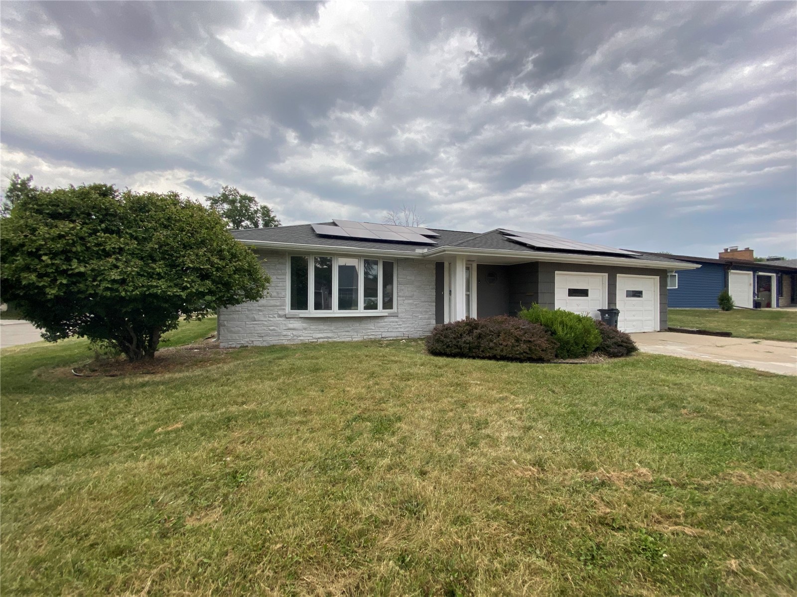 744 30th NE Cedar Rapids IA 52402