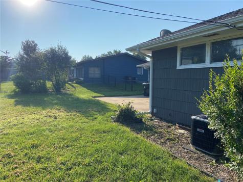 744 30th NE Cedar Rapids IA 52402