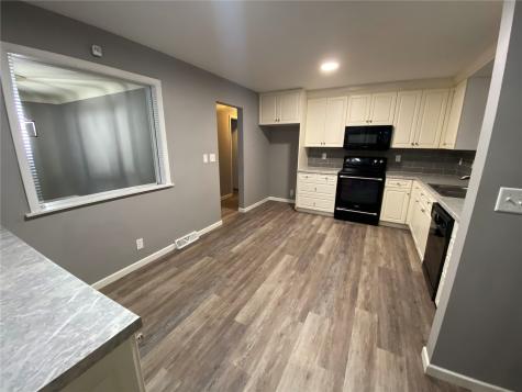 744 30th NE Cedar Rapids IA 52402
