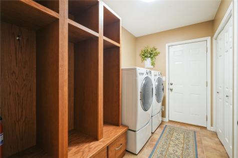 3615 Bever Avenue SE Cedar Rapids IA 52403