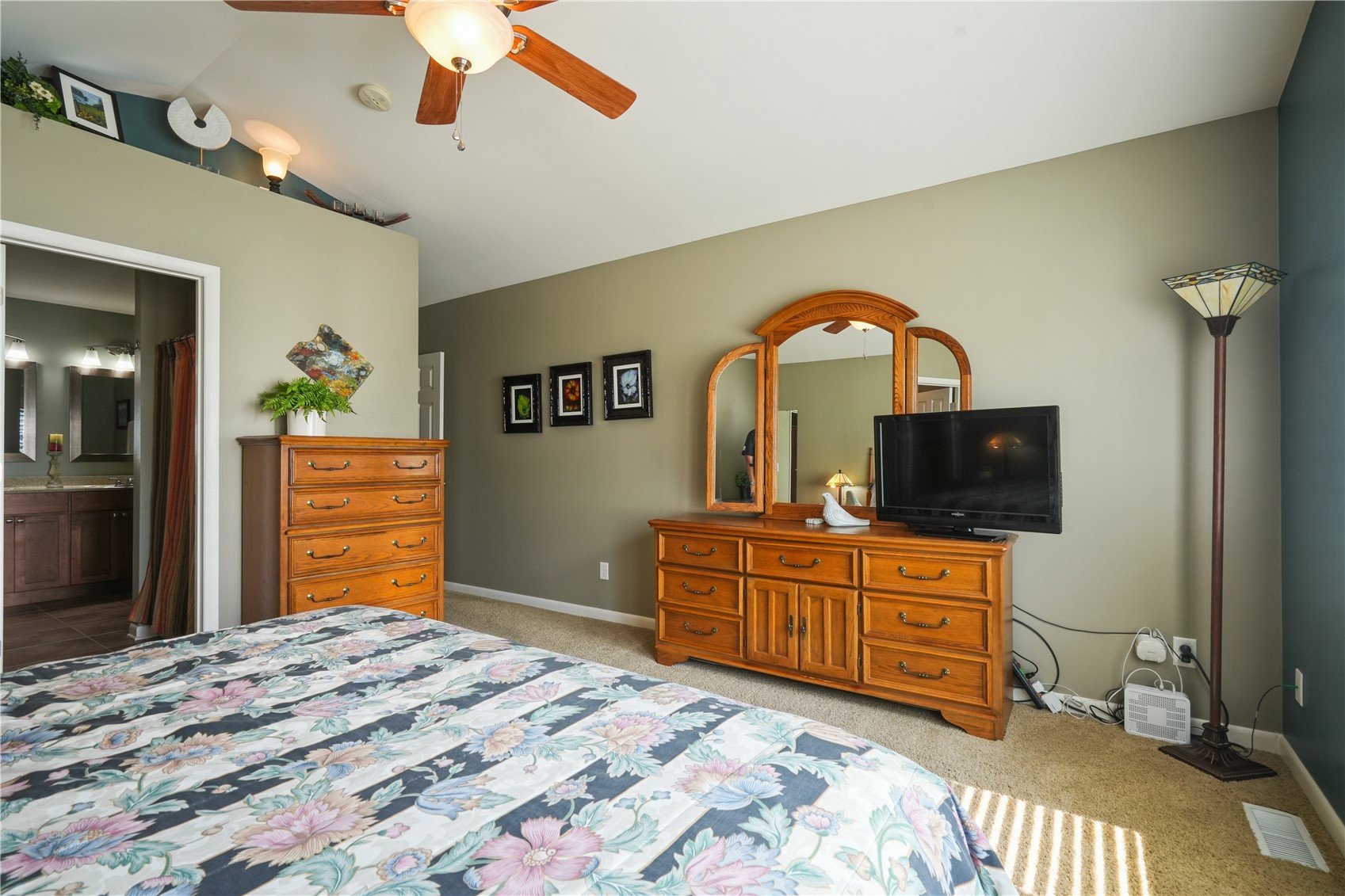 3615 Bever Avenue SE Cedar Rapids IA 52403