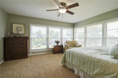 3615 Bever Avenue SE Cedar Rapids IA 52403