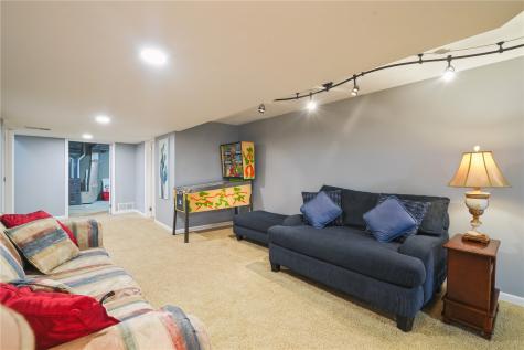 3615 Bever Avenue SE Cedar Rapids IA 52403