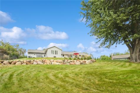 3615 Bever Avenue SE Cedar Rapids IA 52403