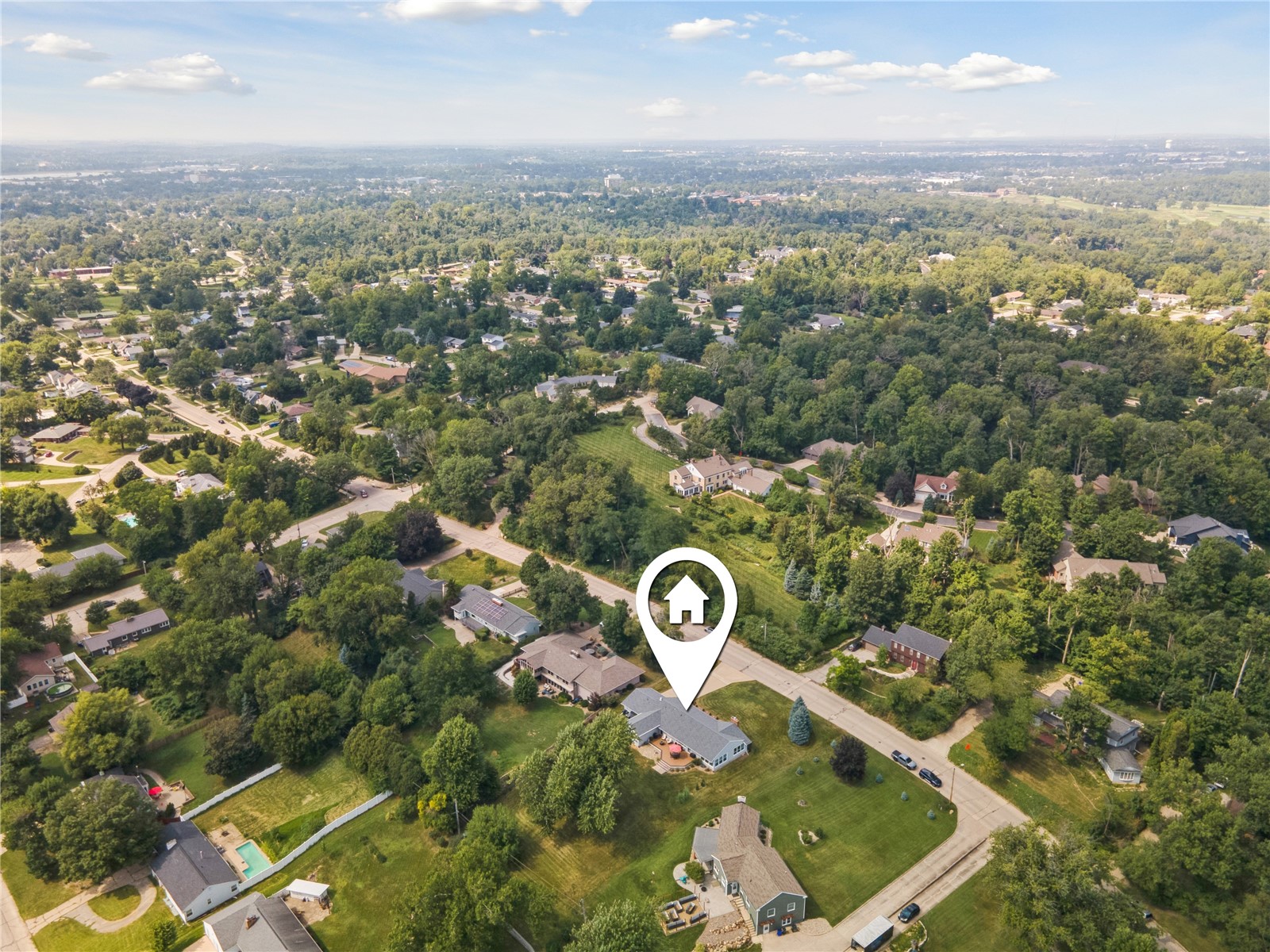 3615 Bever Avenue SE Cedar Rapids IA 52403