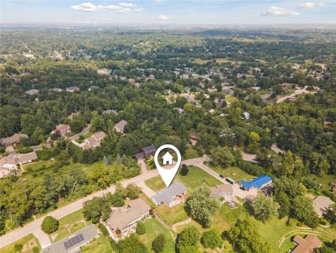3615 Bever Avenue SE Cedar Rapids IA 52403