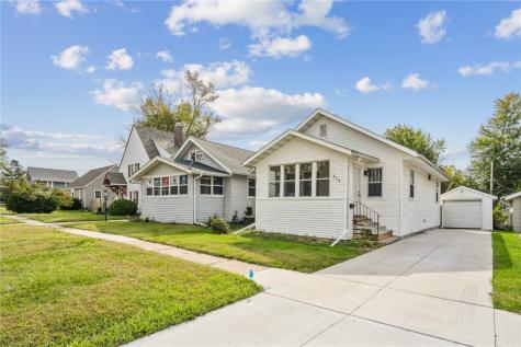 419 33rd Street NE Cedar Rapids IA 52402