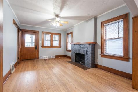 419 33rd Street NE Cedar Rapids IA 52402