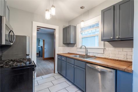 419 33rd Street NE Cedar Rapids IA 52402