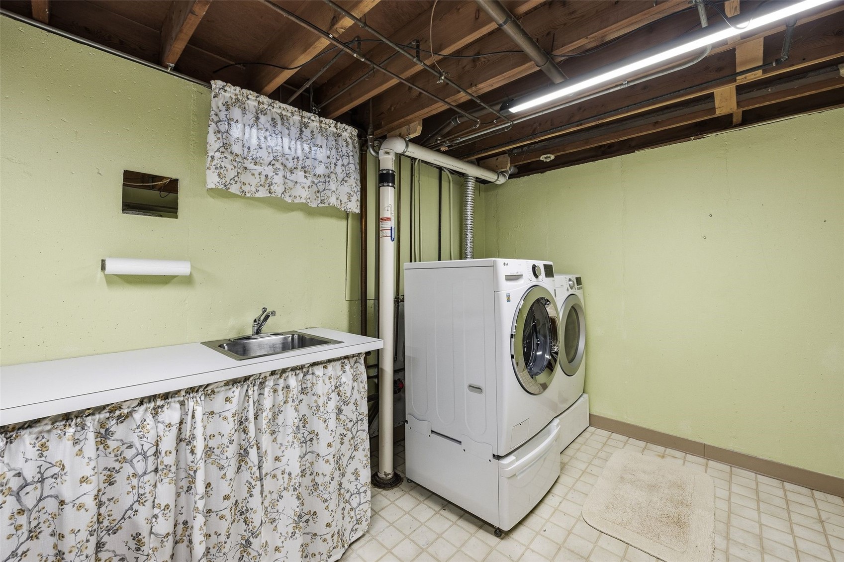 149 Harbet Avenue NW Cedar Rapids IA 52405