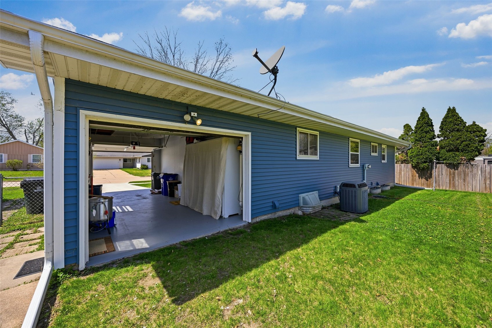 149 Harbet Avenue NW Cedar Rapids IA 52405