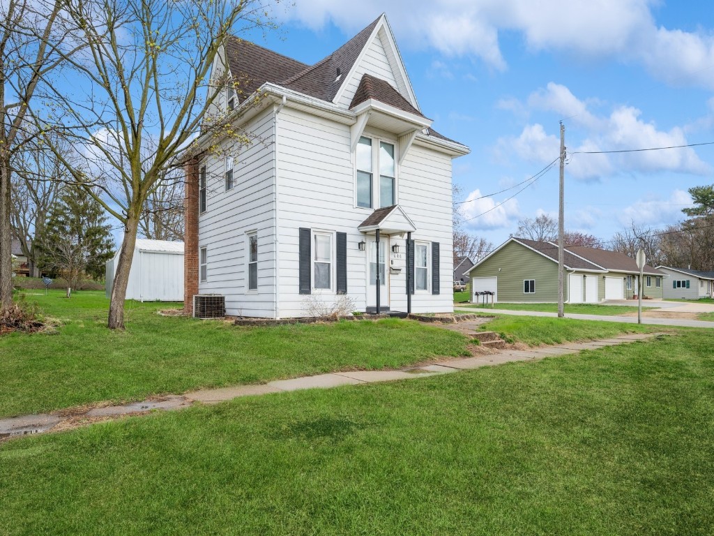 646 State Street Central City IA 52214