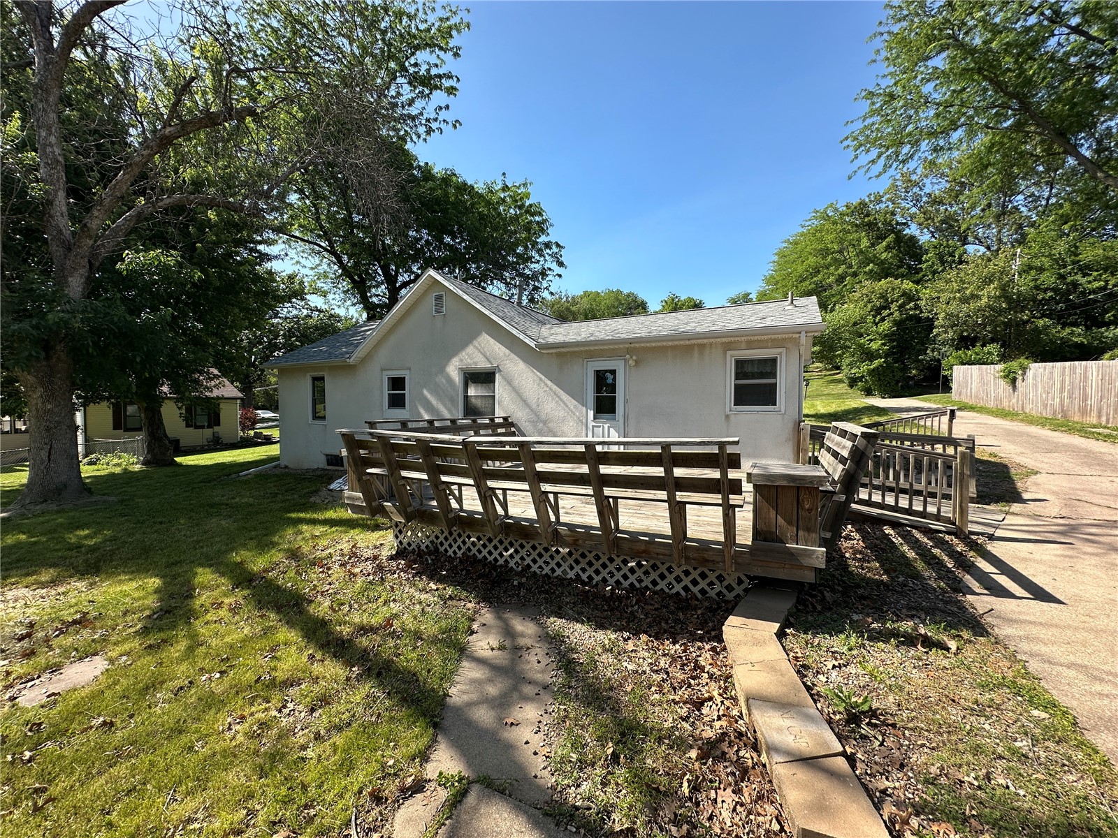 2815 Waveland Drive NW Cedar Rapids IA 52405