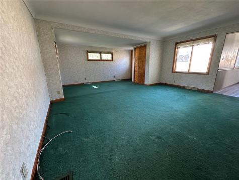 2815 Waveland Drive NW Cedar Rapids IA 52405