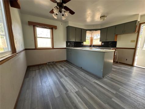 2815 Waveland Drive NW Cedar Rapids IA 52405