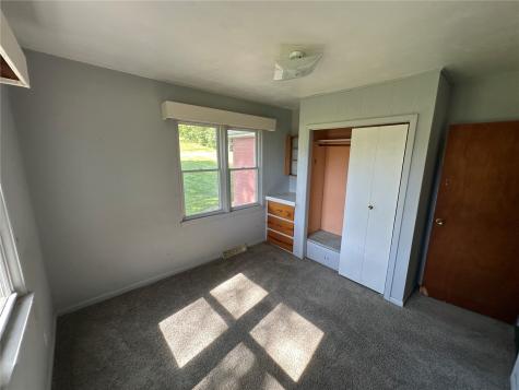 2815 Waveland Drive NW Cedar Rapids IA 52405