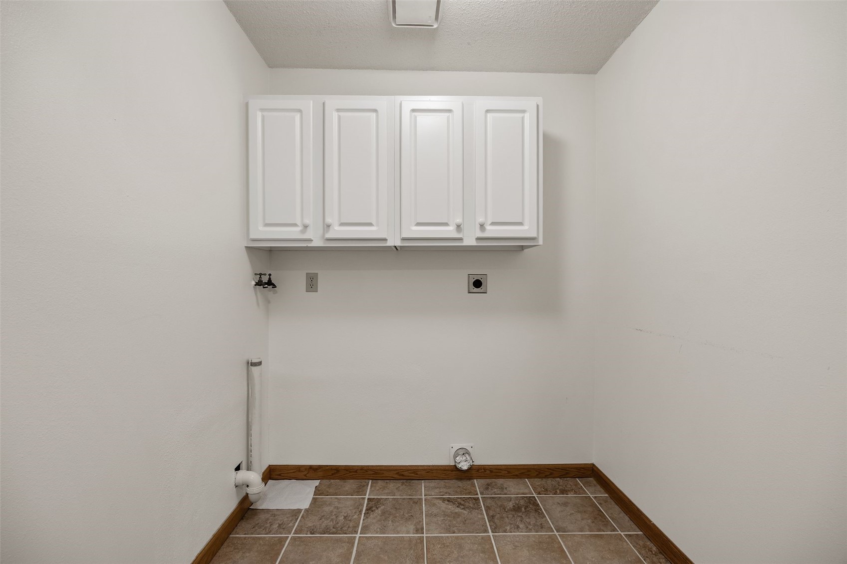 6907 Rockingham Drive SW Cedar Rapids IA 52404