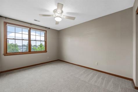 6907 Rockingham Drive SW Cedar Rapids IA 52404
