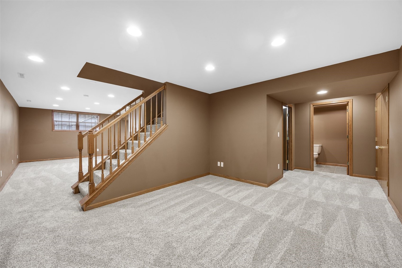 6907 Rockingham Drive SW Cedar Rapids IA 52404