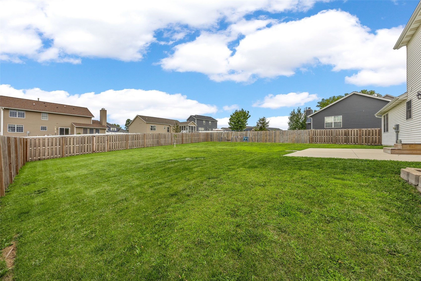 6907 Rockingham Drive SW Cedar Rapids IA 52404