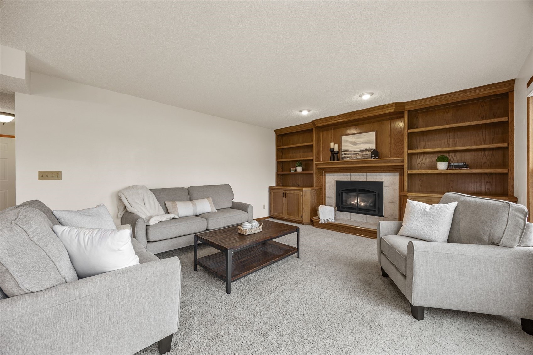 6907 Rockingham Drive SW Cedar Rapids IA 52404