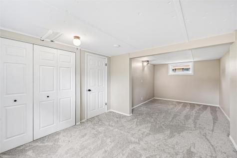 1512 Rainbow Drive Belle Plaine IA 52208