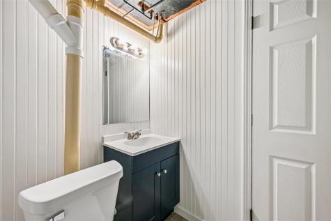 1512 Rainbow Drive Belle Plaine IA 52208