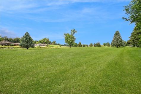 1512 Rainbow Drive Belle Plaine IA 52208