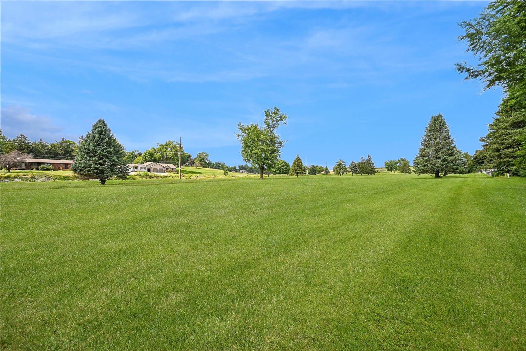 1512 Rainbow Drive Belle Plaine IA 52208