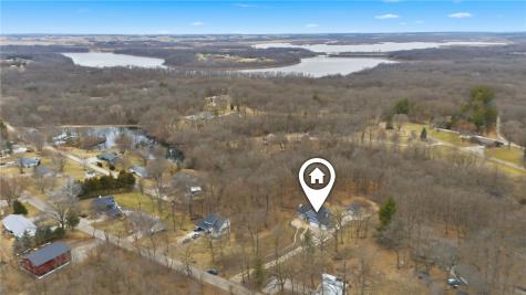 1589 Twin Valley Drive NE Solon IA 52333