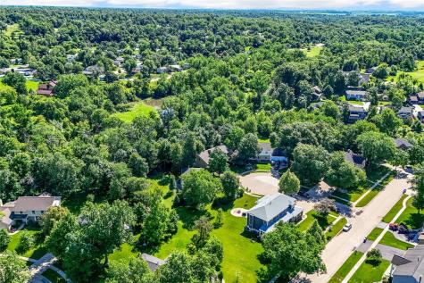 132 Tahoe Court SE Cedar Rapids IA 52403