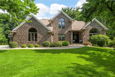 4916 Oak Grove Road NE Cedar Rapids IA 52411