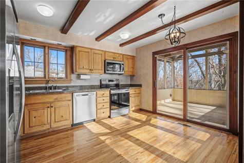 394 East Post Road SE Cedar Rapids IA 52403