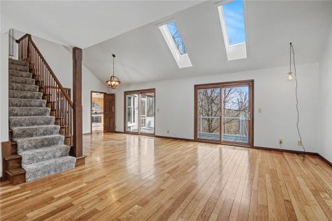 394 East Post Road SE Cedar Rapids IA 52403