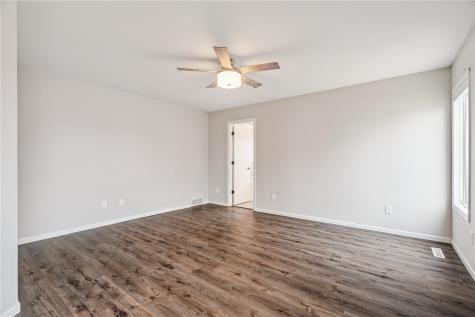 1595 Valentine Circle Marion IA 52302