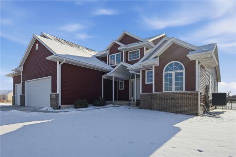 1595 Valentine Circle Marion IA 52302