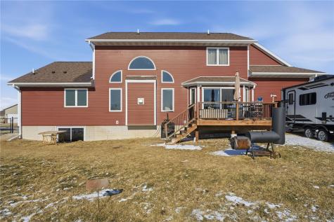 1595 Valentine Circle Marion IA 52302