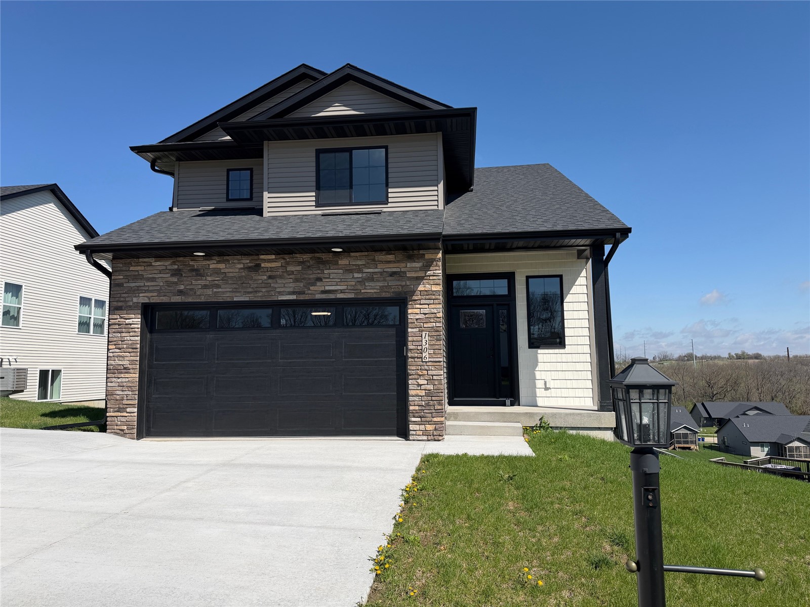 1306 E Gable Way Tiffin IA 52340