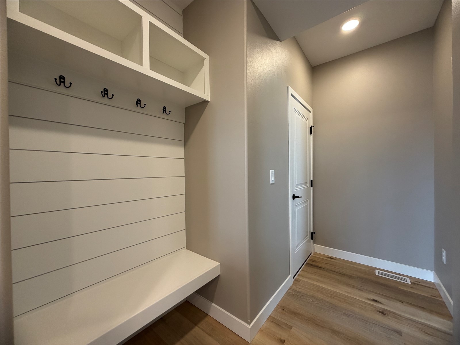 1306 E Gable Way Tiffin IA 52340