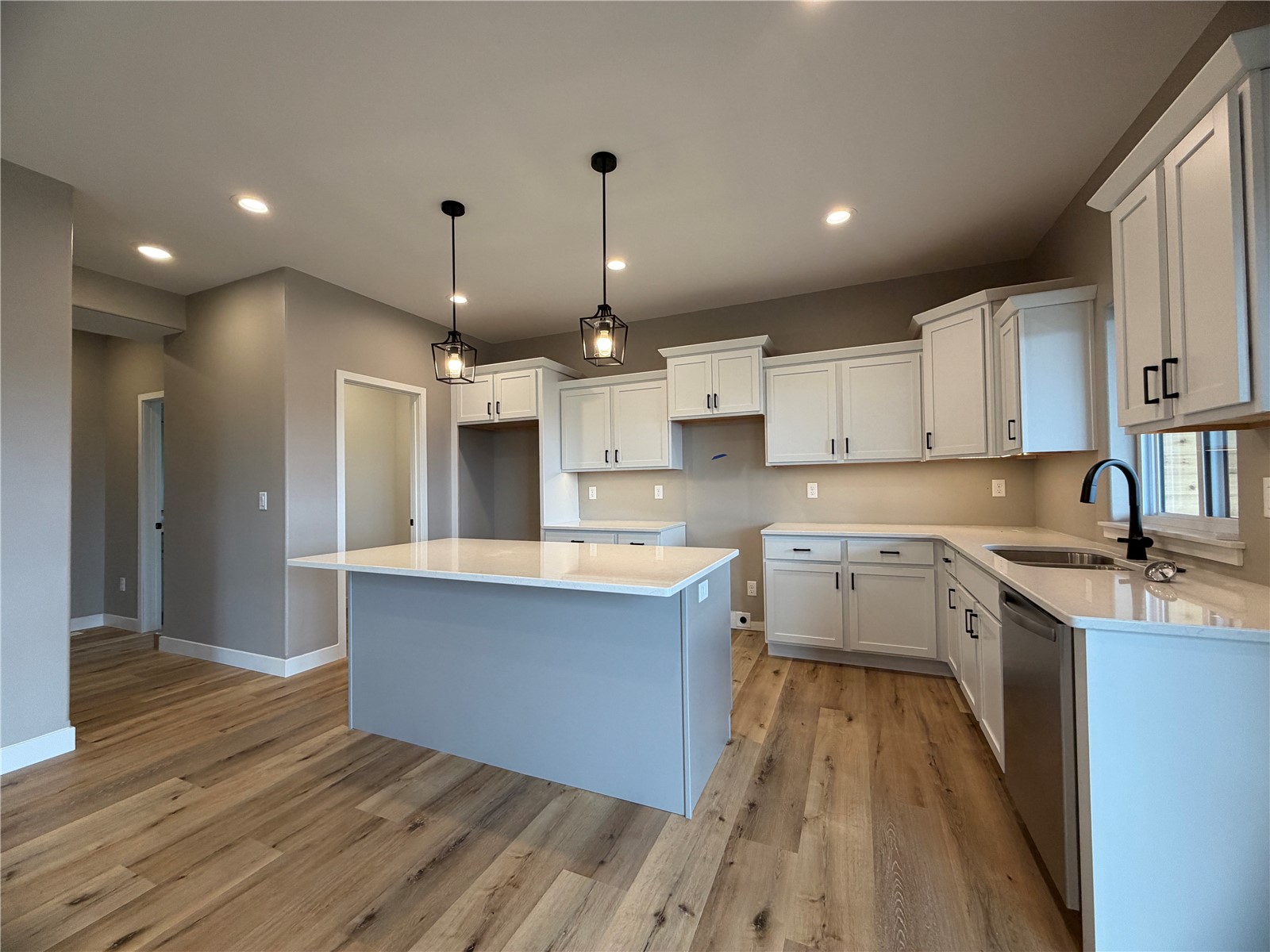 1306 E Gable Way Tiffin IA 52340
