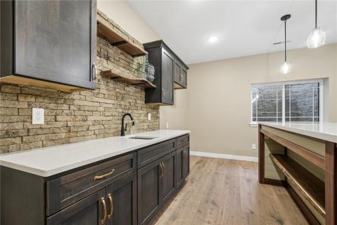 5630 Seminole Valley Trail NE Cedar Rapids IA 52411