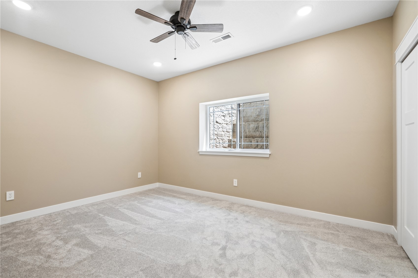 5630 Seminole Valley Trail NE Cedar Rapids IA 52411