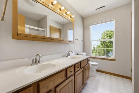 7916 Gray Fox Drive NE Cedar Rapids IA 58240