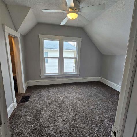 319 NW 2nd Street Oelwein IA 50662