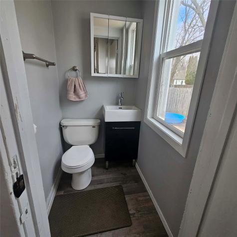 319 NW 2nd Street Oelwein IA 50662