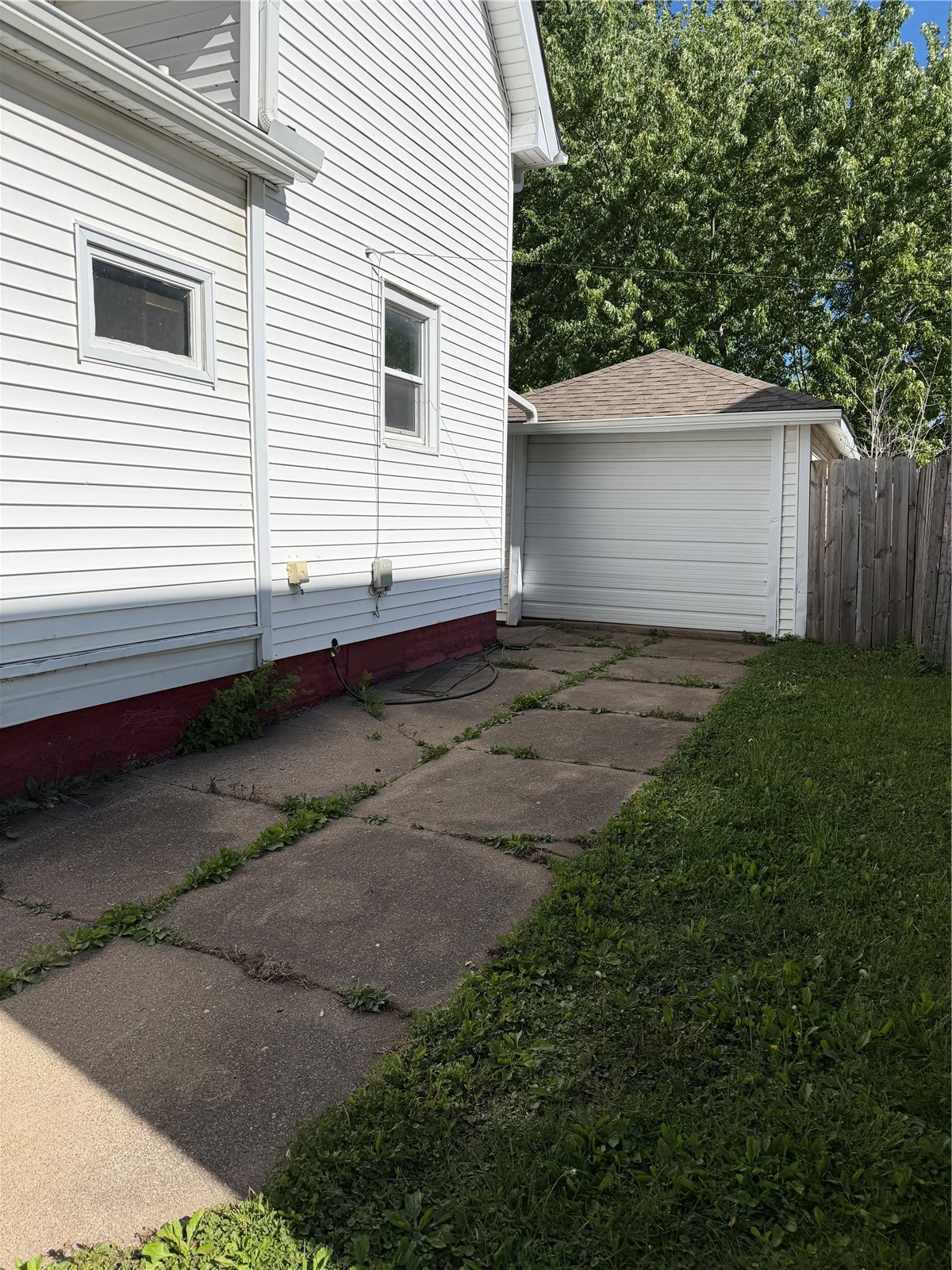 319 NW 2nd Street Oelwein IA 50662