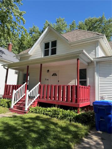 319 NW 2nd Street Oelwein IA 50662