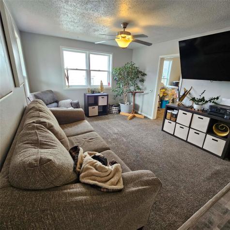 319 NW 2nd Street Oelwein IA 50662